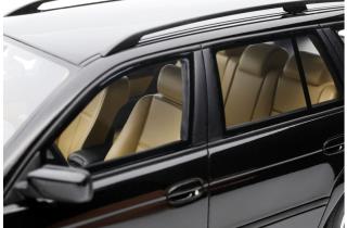 BMW E39 540i Touring M-Pack 2001  Black Saphire Metallic 475 OttO mobile 1:18 Resinemodell (Türen, Motorhaube... nicht zu öffnen!)